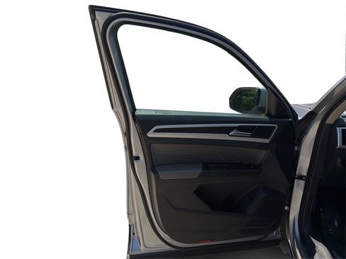 Used 2023 Volkswagen Atlas SE FWD image 20