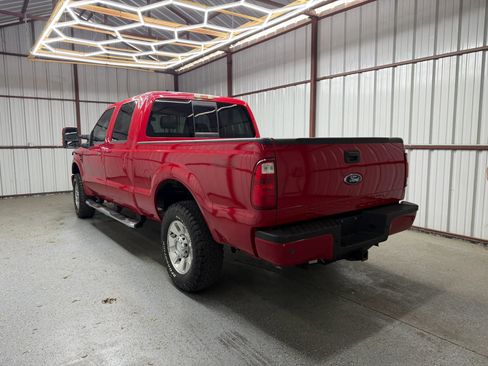 Used 2010 Ford F250 Lariat AWD/4WD image 3