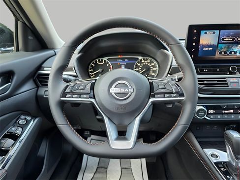 New 2025 Nissan Altima 2.5 SR w/ SR Premium Package image 20