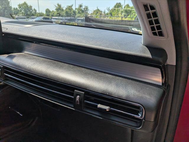 Used 2021 Lincoln Corsair AWD w/ Premium Package image 13