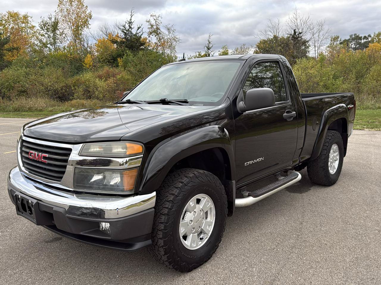 Used 2005 GMC Canyon SLE w/ Safe And Sound Package AWD/4WD image 1