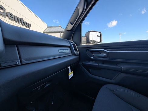 New 2026 RAM 1500 Big Horn AWD/4WD image 38