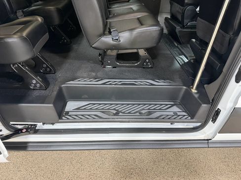 Used 2023 Ford Transit 350 XL RWD image 27