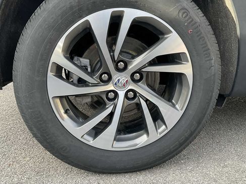 Used 2023 Buick Envision Essence image 15