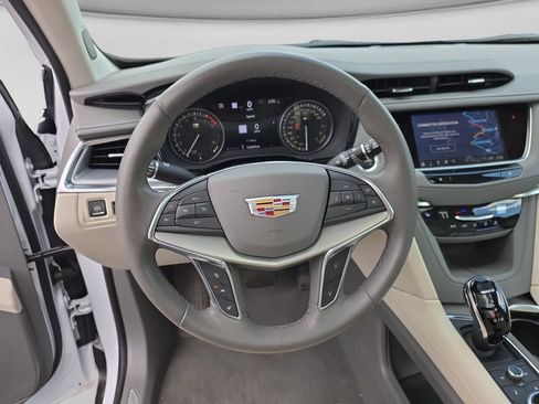 Used 2024 Cadillac XT5 Premium Luxury w/ Technology Package AWD/4WD image 27