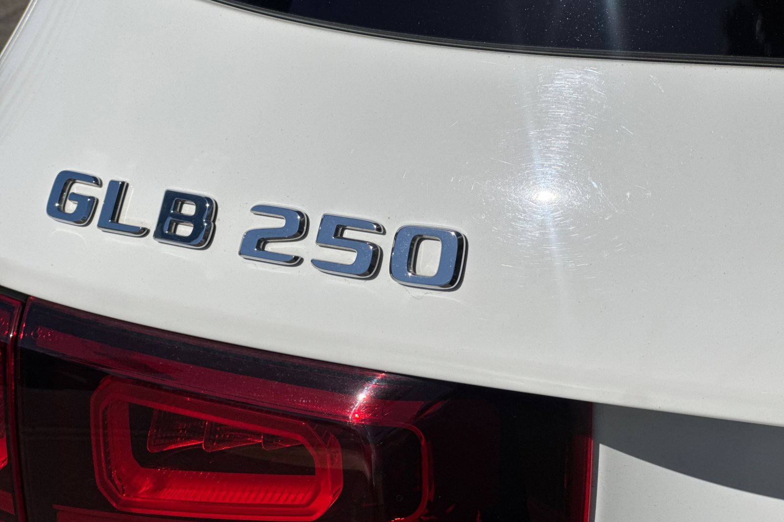 Used 2023 Mercedes-Benz GLB 250 image 27
