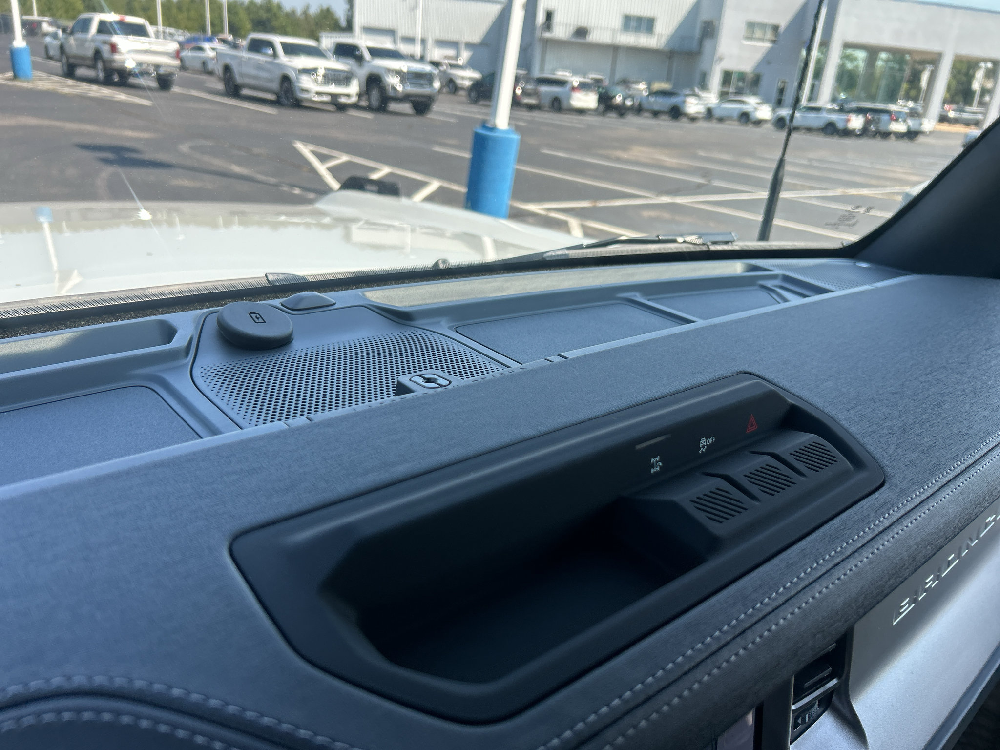New 2026 Ford Bronco Outer Banks AWD/4WD image 27