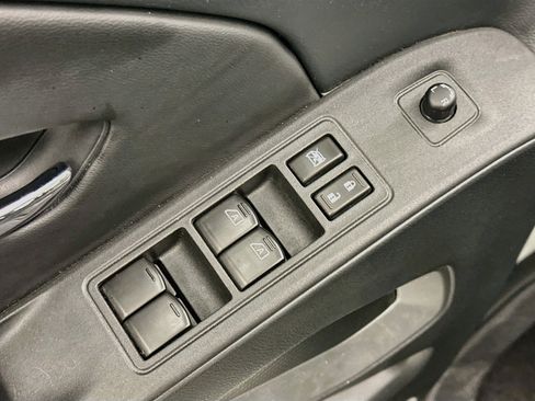 Used 2026 Nissan Frontier SV AWD/4WD image 15