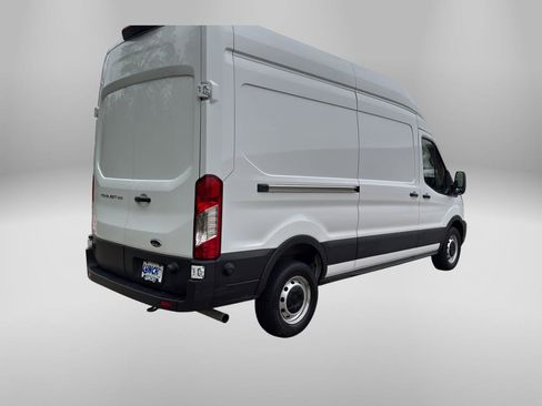 Used 2024 Ford Transit 250 148 High Roof RWD image 5
