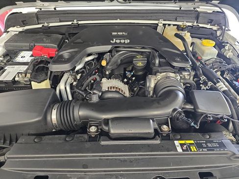 Used 2019 Jeep Wrangler Unlimited Sport S AWD/4WD image 29
