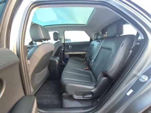 Used 2024 Hyundai Ioniq 5 Limited image 11