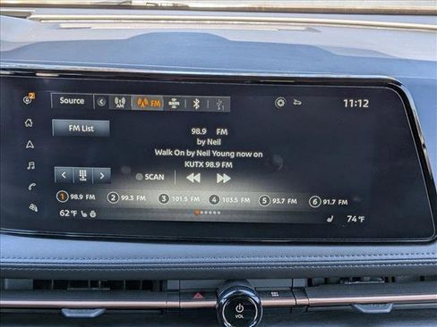 Used 2023 Nissan Ariya FWD image 12