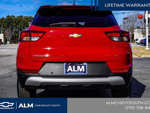 New 2026 Chevrolet TrailBlazer LT w/ Driver Confidence Package FWD image 12