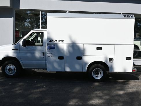 New 2026 Ford E-350 and Econoline 350 Super Duty w/ Power Equipment Group image 3