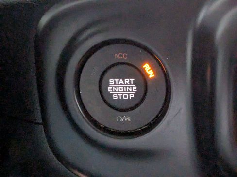Used 2023 Jeep Wrangler Unlimited Rubicon 4xe AWD/4WD image 15