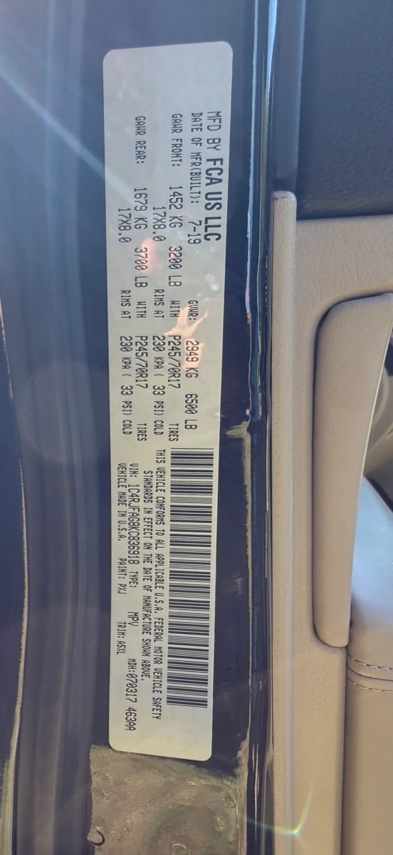 Used 2019 Jeep Grand Cherokee Laredo AWD/4WD image 21