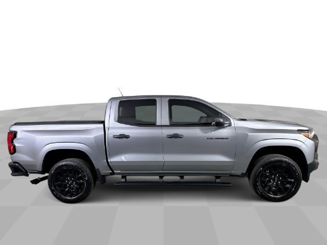 Used 2026 Chevrolet Colorado W/T RWD image 10
