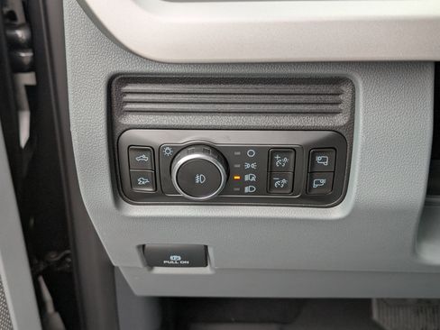 New 2026 Ford F250 XLT w/ XLT Premium Package image 17