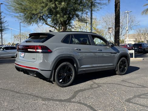 New 2026 Volkswagen Atlas Cross Sport SEL R-Line image 3