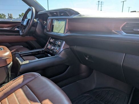 Certified 2024 GMC Yukon Denali Ultimate AWD/4WD image 31
