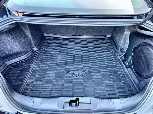 Used 2022 Ford Mustang Shelby GT500 w/ Technology Package image 25