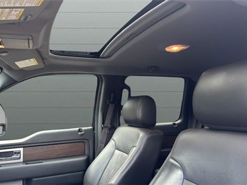 Used 2014 Ford F150 Lariat w/ Equipment Group 502A Luxury image 19