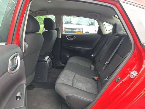 Used 2019 Nissan Sentra SR FWD image 21