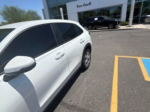 Used 2024 Honda HR-V LX image 5