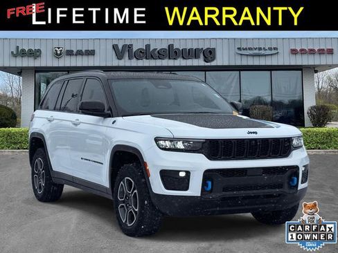Used 2022 Jeep Grand Cherokee Trailhawk w/ Advanced Protech Group II image 1