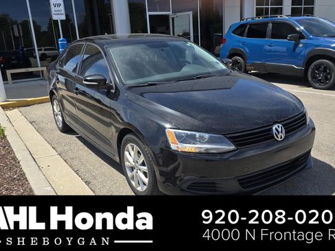 Used 2012 Volkswagen Jetta SE FWD image 1