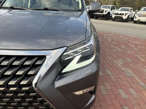 Used 2021 Lexus GX 460 Premium w/ Premium Package AWD/4WD image 23
