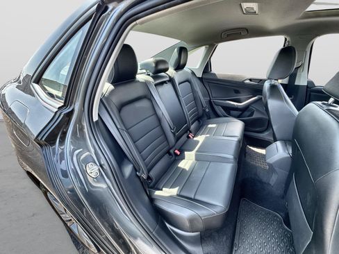 Used 2022 Volkswagen Jetta SE FWD image 15