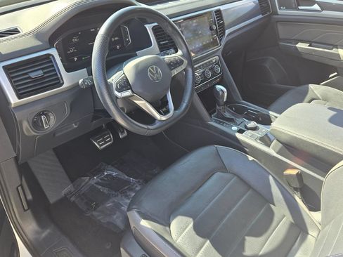 Certified 2023 Volkswagen Atlas SEL Premium AWD/4WD image 11