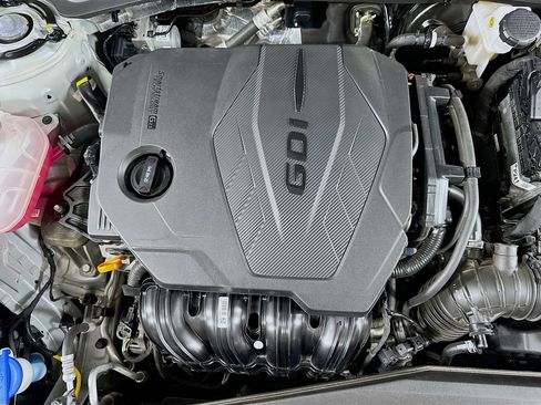 Used 2025 Hyundai Sonata SEL FWD image 31