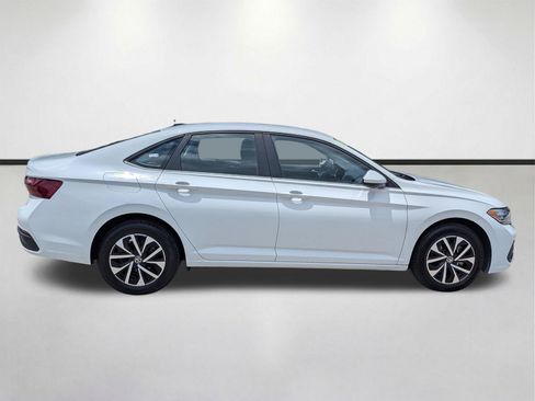 Used 2024 Volkswagen Jetta S FWD image 3