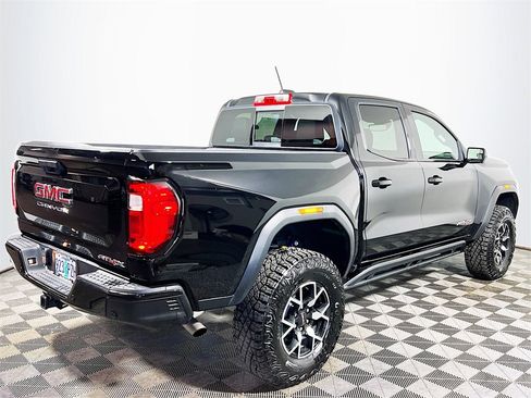 Used 2024 GMC Canyon AT4X image 8