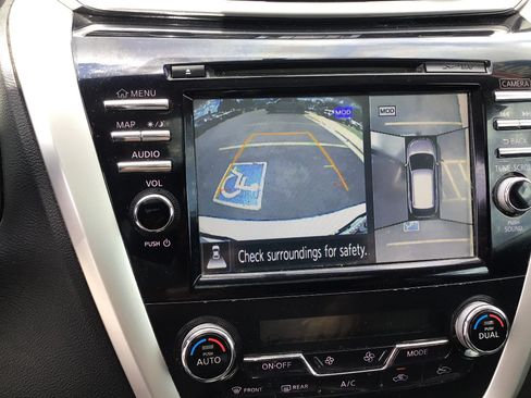 Used 2015 Nissan Murano SL w/ SL Technology Package AWD/4WD image 11