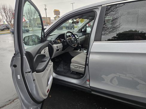 Used 2018 Honda Pilot EX image 13