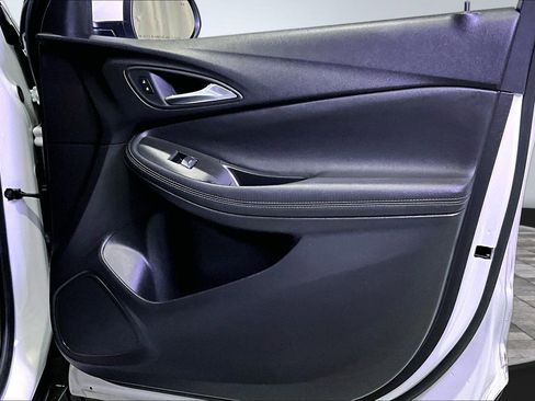 Used 2024 Buick Encore GX Preferred image 26