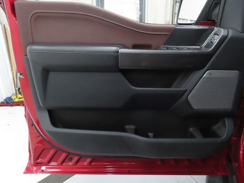 Used 2022 Ford F150 Lariat AWD/4WD image 9
