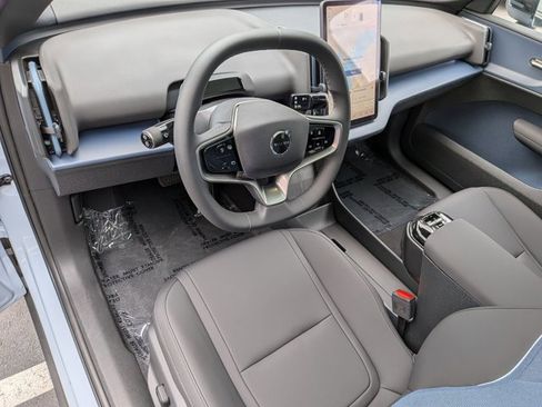 New 2026 Volvo EX30 Plus w/ Protection Package image 3