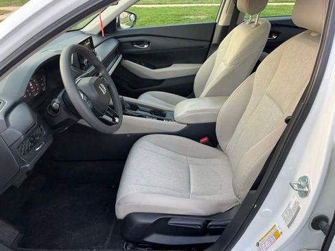 Used 2023 Honda Accord LX image 14