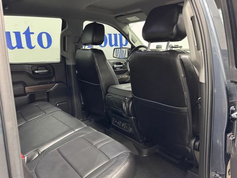 Used 2022 Chevrolet Silverado 1500 RST AWD/4WD image 25