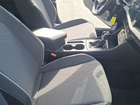 Used 2025 Volkswagen Jetta Sport FWD image 18
