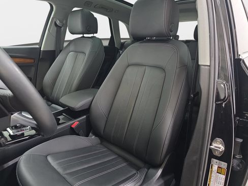 Used 2023 Audi Q5 2.0T Premium w/ Convenience Package AWD/4WD image 14