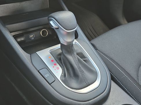 Used 2023 Kia Forte LXS image 18