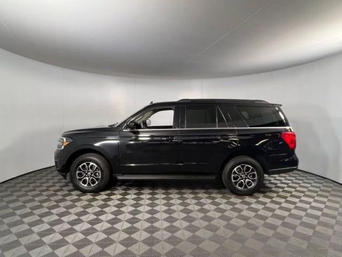 Used 2024 Ford Expedition XLT image 10