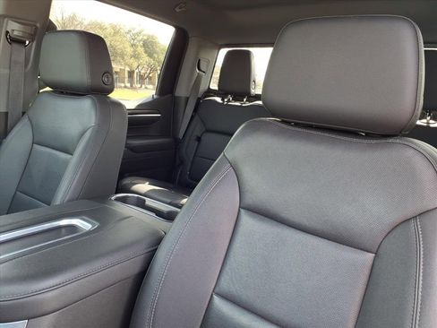 Used 2022 GMC Sierra 1500 SLT w/ SLT Convenience Package image 16