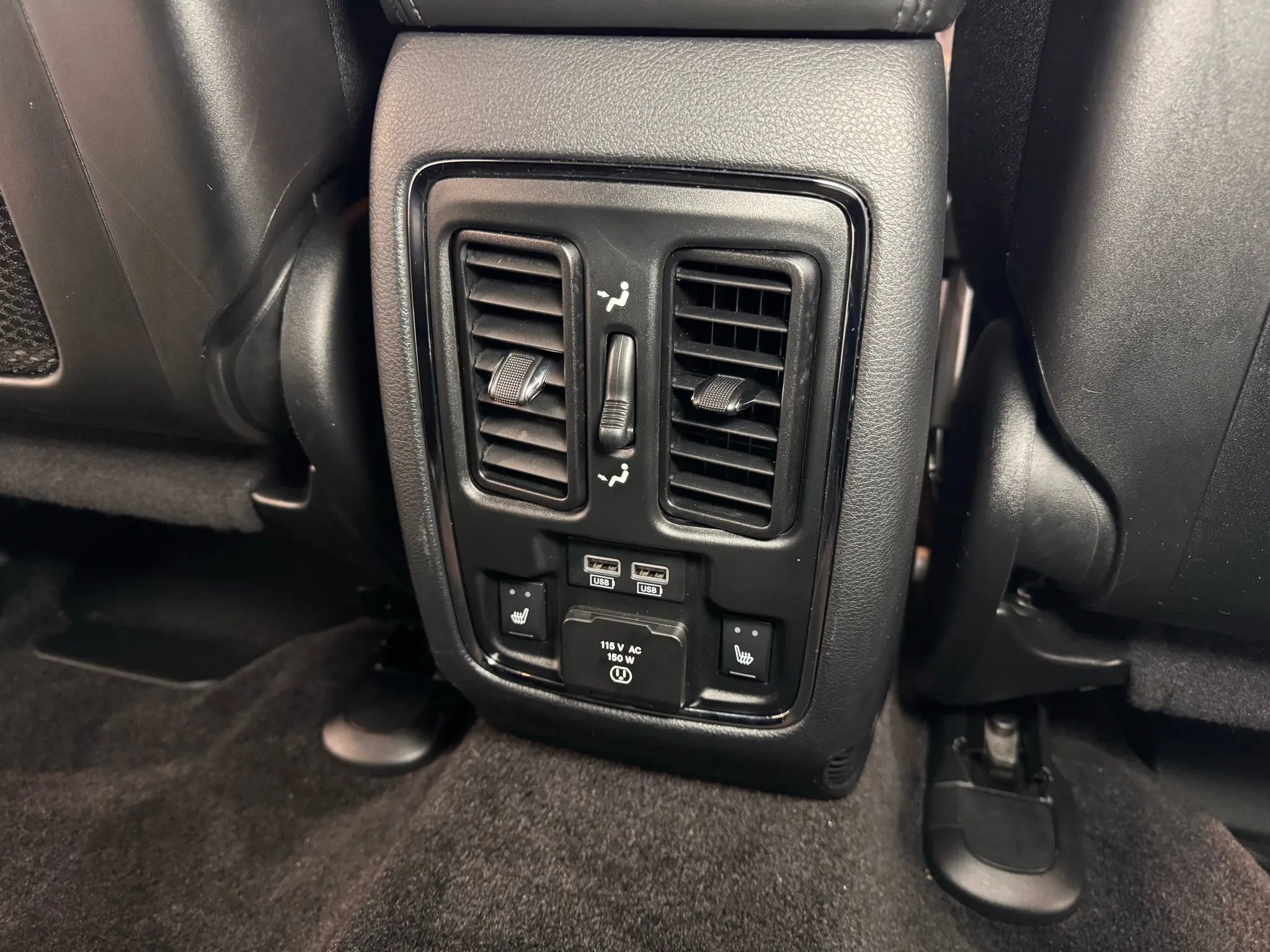 Used 2018 Jeep Grand Cherokee Limited AWD/4WD image 17