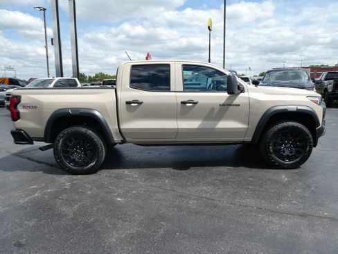 Certified 2024 Chevrolet Colorado Trail Boss w/ Advanced Trailering Package AWD/4WD image 4
